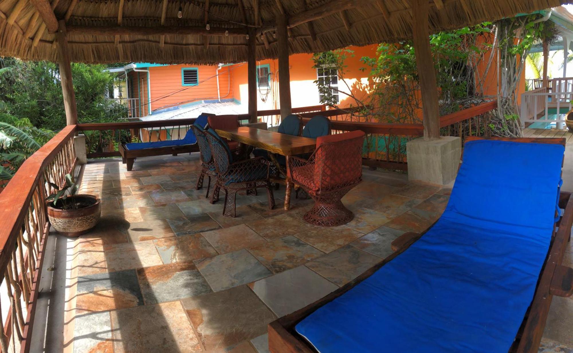 Coral Cove Inn Maya Beach Ngoại thất bức ảnh